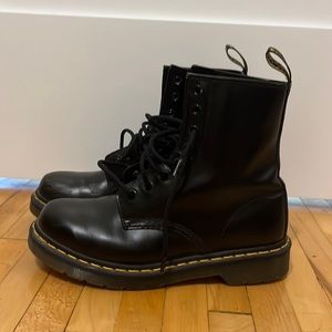 Black Doc Marten’s 1460 Boots